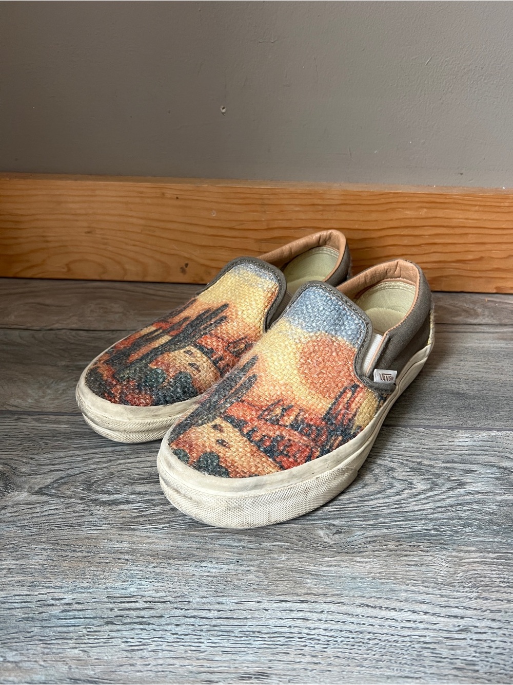 Vans Kids Slip-On Canvas Sneakers in Orange, Blue & Tan Desert Print youth 5.5